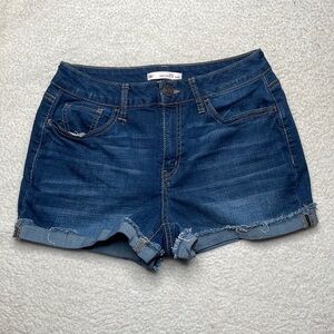 So High Rise Curvy Shortie Denim Strechy Size 9 / 29 W